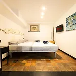 Daire Elegante Loft In Centro Storico Acquario *