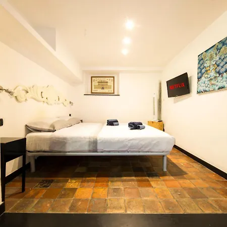 Appartamento Elegante Loft In Centro Storico Acquario *
