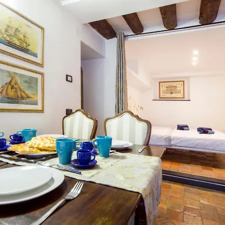 Apartment Elegante Loft In Centro Storico Acquario